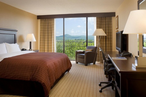 Sheraton Roanoke Hotel & Conference Center 003